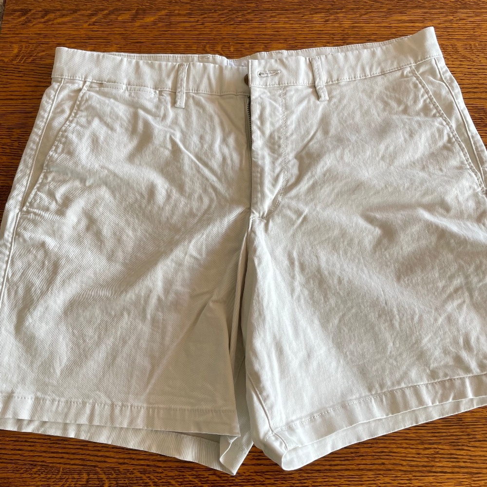 Gap shorts